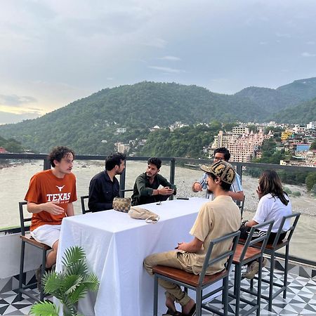 Joey'S By The Ganges Hostel Rishīkesh Екстериор снимка