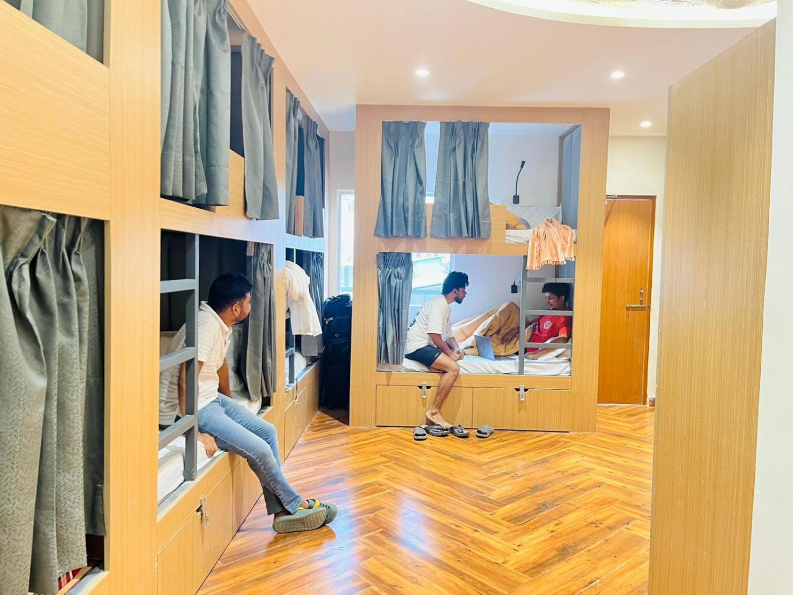 Joey'S By The Ganges Hostel Rishīkesh Екстериор снимка