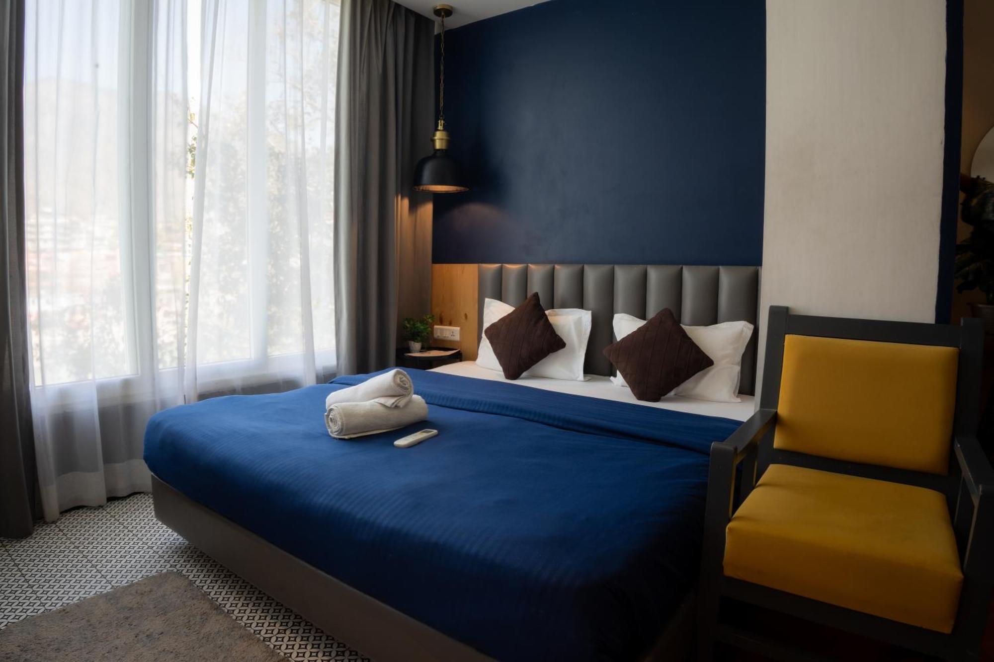 Joey'S By The Ganges Hostel Rishīkesh Екстериор снимка